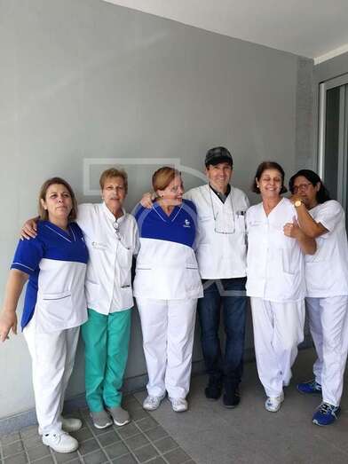 Los compañeros le tributaron a Juanjo Olmos una merecida despedida (Foto TA)